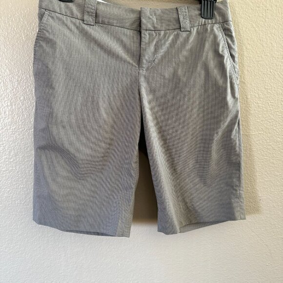 Banana Republic Men's Striped Shorts ‎  Size 2 - Picture 2 of 7